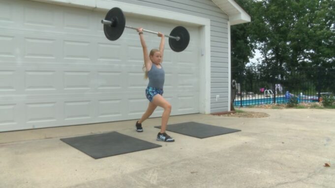 Niña de 10 años de Falkville gana medalla de plata en Campeonato Nacional de Halterofilia Niña de 10 años de Falkville gana medalla de plata en Campeonato Nacional de Halterofilia