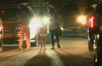 Niña de Centreville regresa a casa tras una pesadilla la noche del martes Niña de Centreville regresa a casa tras una pesadilla la noche del martes