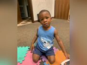 Niño de 3 años muere tras ser dejado en un auto caliente en Birmingham
