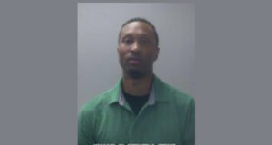 Policía de Huntsville acusado de tortura y abuso intencional de un menor Policía de Huntsville acusado de tortura y abuso intencional de un menor