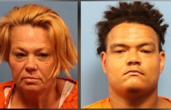 Tres sospechosos de robo son arrestados tras persecución policial en el condado de Tuscaloosa Tres sospechosos de robo son arrestados tras persecución policial en el condado de Tuscaloosa