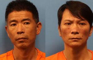 Acusan a chinos por posesión ilegal de tarjetas de regalo falsificadas Acusan a chinos por posesión ilegal de tarjetas de regalo falsificadas