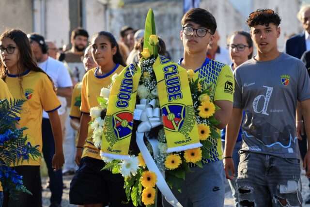Cientos de personas despidieron a Diogo Jota y a su hermano en la capilla ardiente