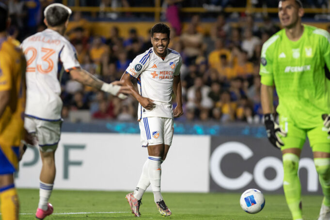 Cincinnati derrota 3-0 al Inter Miami y detiene a Messi Cincinnati derrota 3-0 al Inter Miami y detiene a Messi