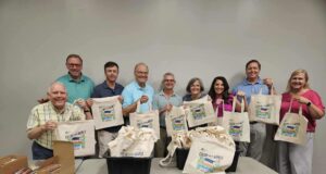 Club Kiwanis y Biblioteca Homewood se unen para ayudar a niños Club Kiwanis y Biblioteca Homewood se unen para ayudar a niños