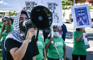 Comunidades asiática e hispana de Los Ángeles se unen contra redadas de ICE Comunidades asiática e hispana de Los Ángeles se unen contra redadas de ICE