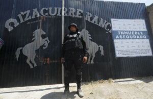 Condenan a diez hombres a 141 años por crímenes en rancho narco Condenan a diez hombres a 141 años por crímenes en rancho narco