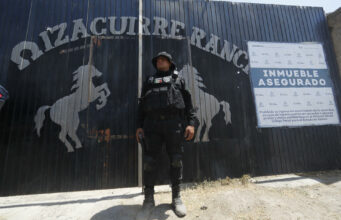 Condenan a diez hombres a 141 años por crímenes en rancho narco Condenan a diez hombres a 141 años por crímenes en rancho narco