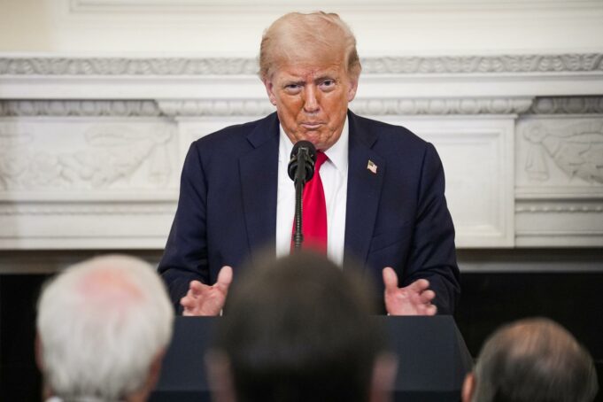 Demandan a Trump por detener fondos destinados a programas extraescolares Demandan a Trump por detener fondos destinados a programas extraescolares