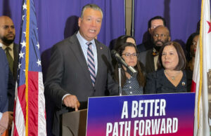 Demócratas intentan conseguir apoyo de Trump para renovar ley migratoria beneficiosa Demócratas intentan conseguir apoyo de Trump para renovar ley migratoria beneficiosa