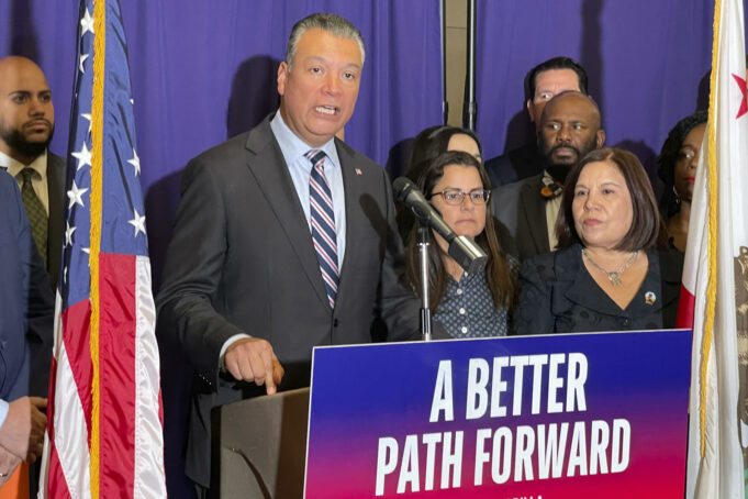 Demócratas intentan conseguir apoyo de Trump para renovar ley migratoria beneficiosa Demócratas intentan conseguir apoyo de Trump para renovar ley migratoria beneficiosa