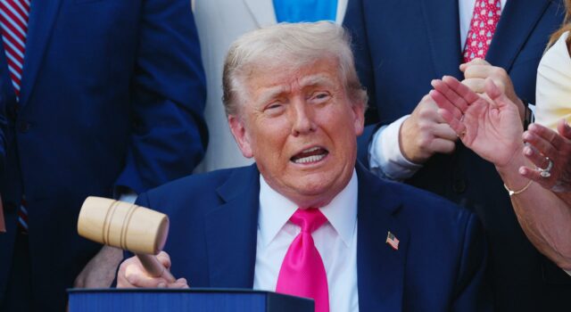 Empresa de Trump lanza streaming patriótico con premios para usuarios frecuentes y activos Empresa de Trump lanza streaming patriótico con premios para usuarios frecuentes y activos