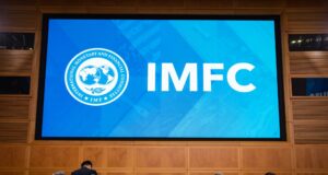 FMI aprueba desembolso inmediato de 2.000 millones de dólares para Argentina FMI aprueba desembolso inmediato de 2.000 millones de dólares para Argentina