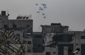Israel mató a más de 30 palestinos que esperaban comida este martes Israel mató a más de 30 palestinos que esperaban comida este martes