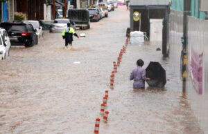 Lluvias intensas inundan Corea del Sur; al menos una persona fallecida Lluvias intensas inundan Corea del Sur; al menos una persona fallecida