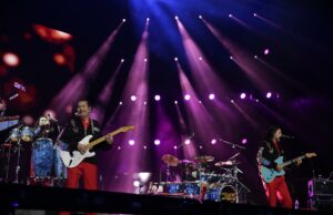 Los Bukis reciben estrella en Hollywood, dedicada a inmigrantes en Estados Unidos Los Bukis reciben estrella en Hollywood, dedicada a inmigrantes en Estados Unidos