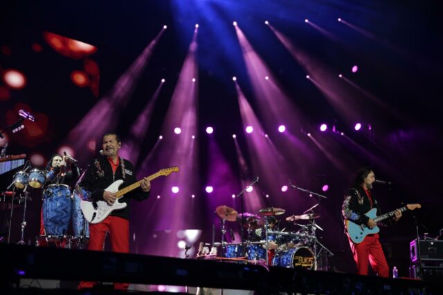 Los Bukis reciben estrella en Hollywood, dedicada a inmigrantes en Estados Unidos