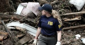 Más de 100 muertos en Texas por inundaciones; comunidad busca desaparecidos Más de 100 muertos en Texas por inundaciones; comunidad busca desaparecidos