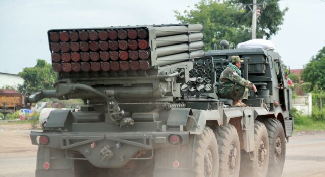 Persisten enfrentamientos fronterizos entre Tailandia y Camboya sin señales de tregua Persisten enfrentamientos fronterizos entre Tailandia y Camboya sin señales de tregua