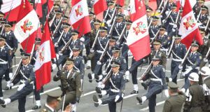 Perú celebra 204 años de independencia con gran despliegue militar y artístico Perú celebra 204 años de independencia con gran despliegue militar y artístico