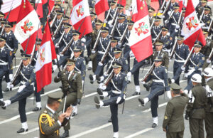 Perú celebra 204 años de independencia con gran despliegue militar y artístico Perú celebra 204 años de independencia con gran despliegue militar y artístico