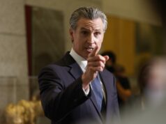 Remueven escombros de viviendas en Los Ángeles a seis meses tras incendios devastadores Remueven escombros de viviendas en Los Ángeles a seis meses tras incendios devastadores