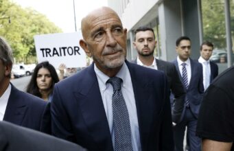 Siria e Israel acuerdan alto el fuego con mediación estadounidense, informó enviado Trump Siria e Israel acuerdan alto el fuego con mediación estadounidense, informó enviado Trump