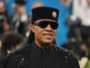 Stevie Wonder pone fin a los rumores sobre su visión con 4 simples palabras Stevie Wonder pone fin a los rumores sobre su visión con 4 simples palabras