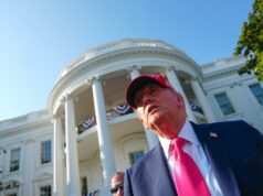 Trump evita comentar sobre prohibición de compra de tierras por ciudadanos chinos Trump evita comentar sobre prohibición de compra de tierras por ciudadanos chinos