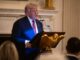 Trump ordena facilitar desalojo de personas sin hogar mediante nueva orden ejecutiva Trump ordena facilitar desalojo de personas sin hogar mediante nueva orden ejecutiva
