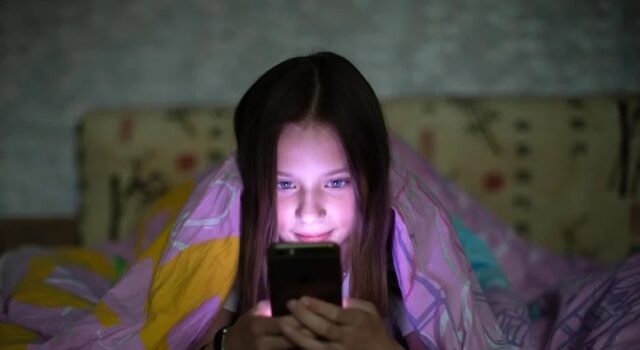 Las sorprendentes formas en que la luz nocturna daña tu cerebro y cuerpo Las sorprendentes formas en que la luz nocturna daña tu cerebro y cuerpo