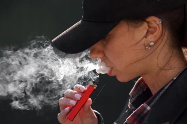 Vinculan el vapeo sin nicotina con alteraciones en el cráneo de fetos