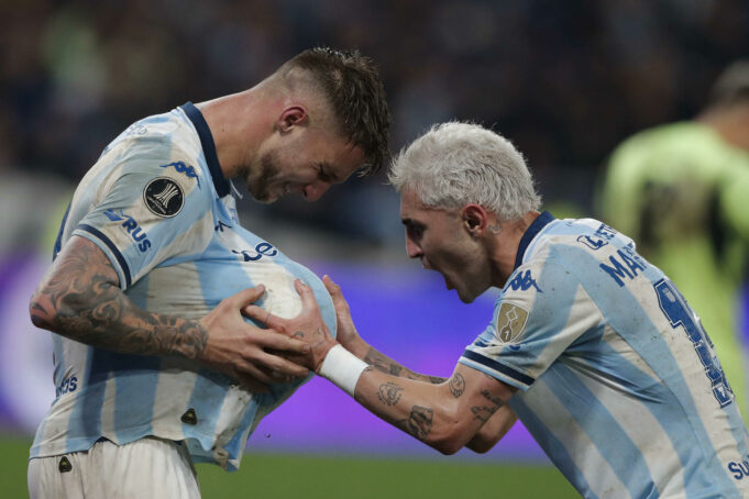 3-1 Racing venció a su rival en un final dramático y enfrentará a Vélez 3-1 Racing venció a su rival en un final dramático y enfrentará a Vélez