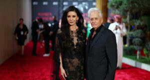 Catherine Zeta-Jones defiende poseer 4 casas con Michael Douglas Catherine Zeta-Jones defiende poseer 4 casas con Michael Douglas