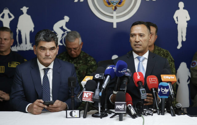 34 militares colombianos secuestrados y un líder de las disidencias abatido