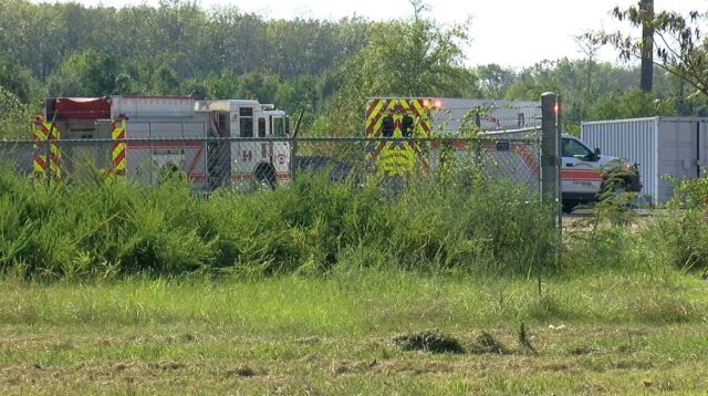 Bomberos combaten incendio de residuos el viernes en un negocio de Tuscaloosa