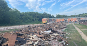 Comienza la demolición de los Apartamentos Norwood Plaza en Birmingham Comienza la demolición de los Apartamentos Norwood Plaza en Birmingham