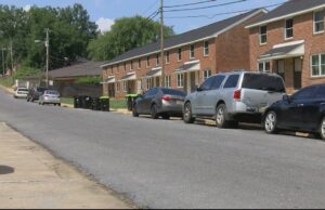 Doble tiroteo deja un herido y un estudiante de B.B. Comer muerto Doble tiroteo deja un herido y un estudiante de B.B. Comer muerto