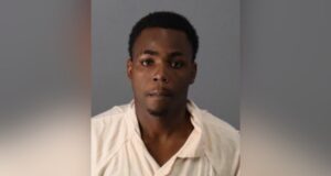 Fianza concedida a sospechoso por la muerte a tiros de un entrenador de Birmingham Fianza concedida a sospechoso por la muerte a tiros de un entrenador de Birmingham