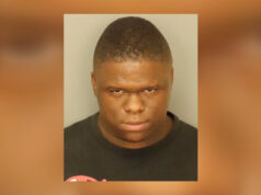 Hombre de Jefferson enfrenta un cargo por delito grave por llamadas falsas al 911 Hombre de Jefferson enfrenta un cargo por delito grave por llamadas falsas al 911