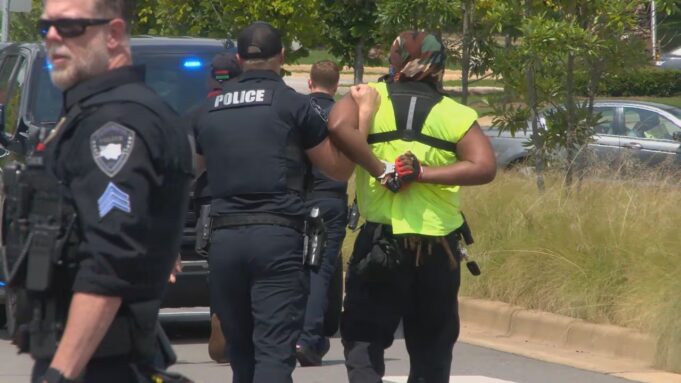 Investigan incendio intencional en Walmart de Homewood, posiblemente relacionado con Jabari Peoples investigan-incendio-intencional-en-walmart-de-homewood-posiblemente-relacionado-con-jabari-peoples