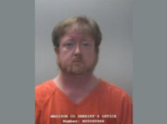 La policía de Huntsville arresta a un hombre por compartir material de abuso sexual infantil La policía de Huntsville arresta a un hombre por compartir material de abuso sexual infantil