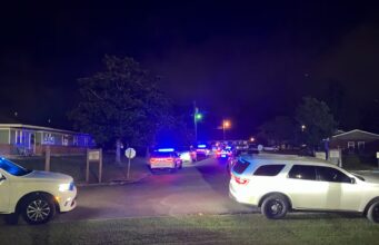 Madre y dos hijas identificadas en un caso de asesinato-suicidio en Red Bay Madre y dos hijas identificadas en un caso de asesinato-suicidio en Red Bay