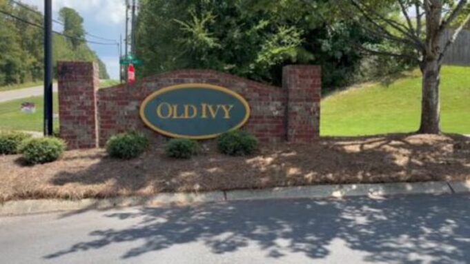 Padre y 4 adolescentes arrestados por incidente con alcohol y armas en Calera Padre y 4 adolescentes arrestados por incidente con alcohol y armas en Calera