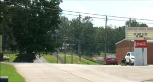 Padres molestos por comportamiento inapropiado en el baile de la escuela secundaria de Odenville Padres molestos por comportamiento inapropiado en el baile de la escuela secundaria de Odenville