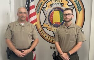 Policías del condado de Colbert ayudan a salvar la vida de un bebé de dos semanas Policías del condado de Colbert ayudan a salvar la vida de un bebé de dos semanas