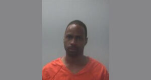 Una discusión en University Drive termina con un hombre herido y otro arrestado Una discusión en University Drive termina con un hombre herido y otro arrestado