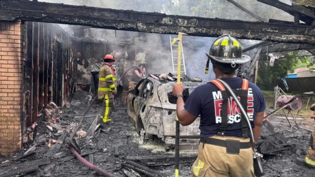 Una mujer y su perro mueren en un incendio en una casa en el sur de Alabama