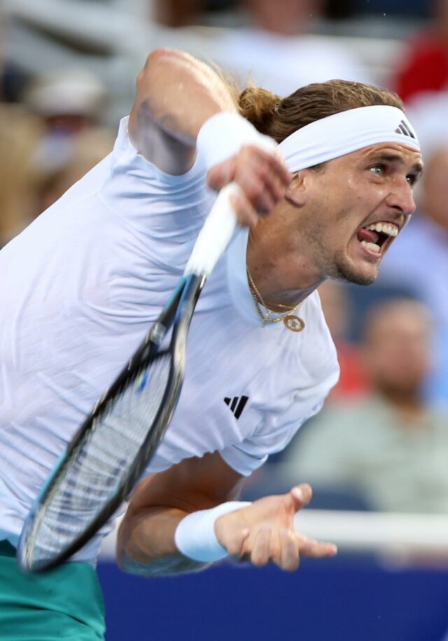 Alcaraz sufre ante Rublev; Sabalenka cae ante Rybakina y dice adiós
