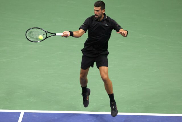 Alcaraz y Djokovic avanzan; Bucsa logra sus primeros octavos en Nueva York